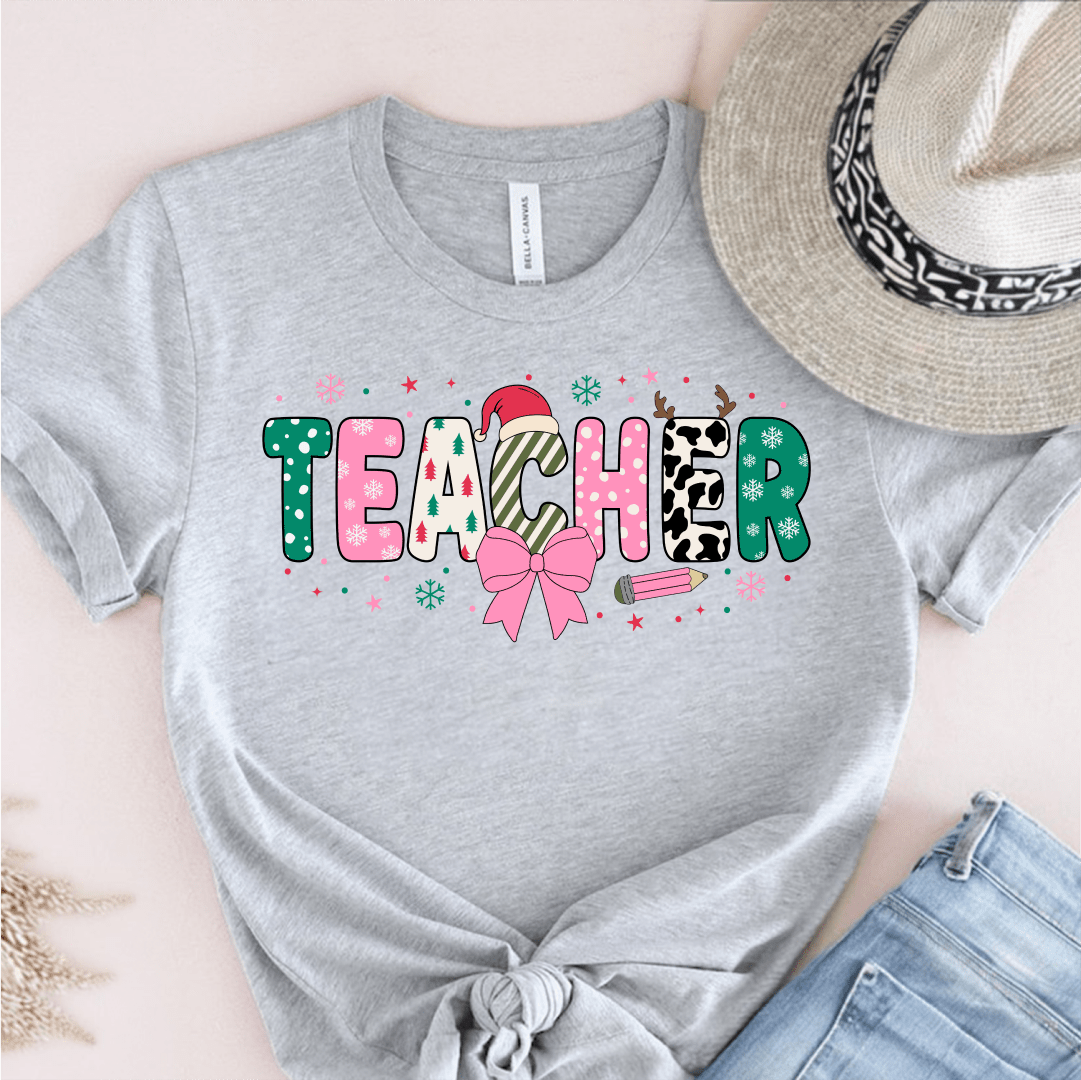 T-Shirt Grey / S Teacher Christmas Pink Bow Pattern T-Shirt