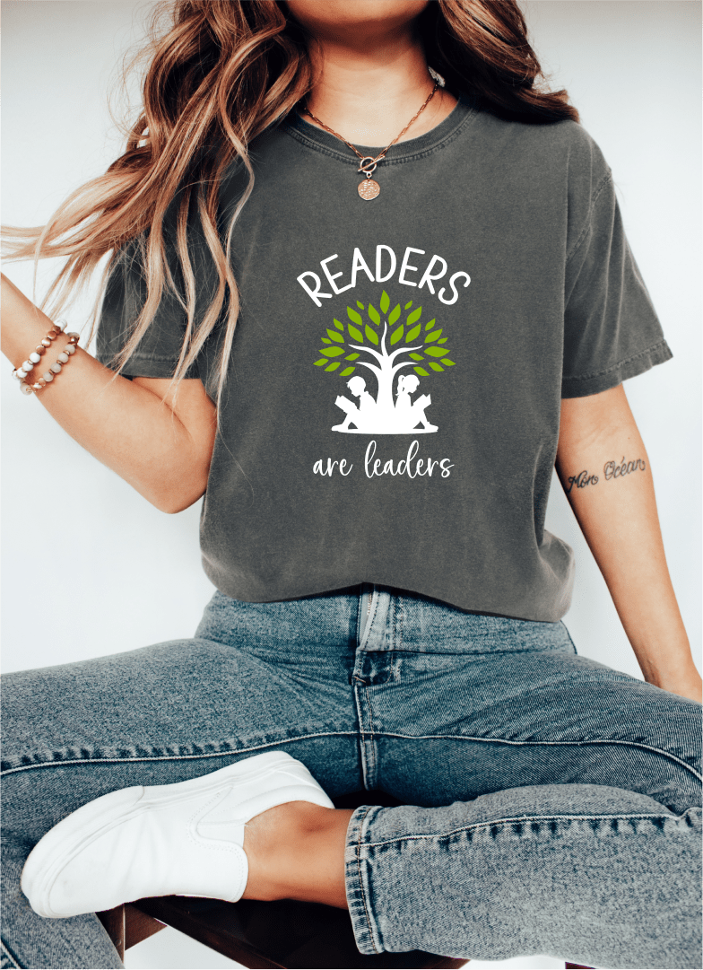 T-Shirt Readers Are Leaders T-Shirt